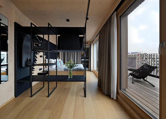 Numa Vienna Wood